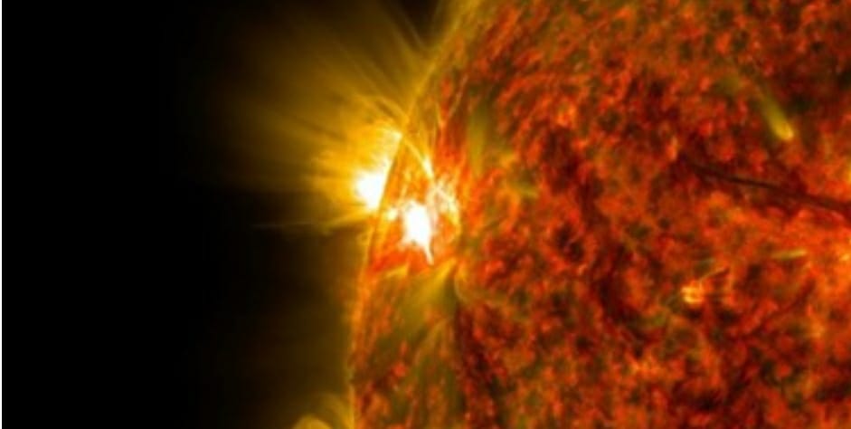 البحوث الفلكية توضح حقيقية الأخبار المتداولة عن الإنفجار الشمسى
