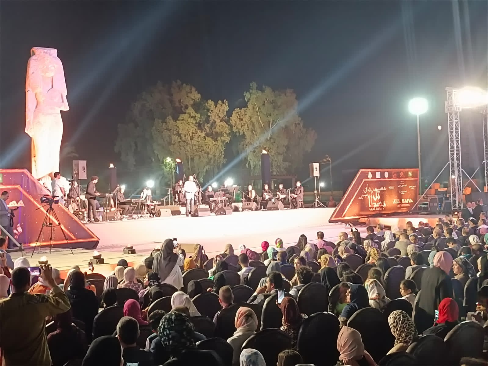 علي الحجار يشعل مهرجان تل بسطا للموسيقى والغناء بالشرقية