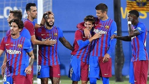 كومان يكشف عن قائمة برشلونة للمشاركة في دوري أبطال أوروبا 