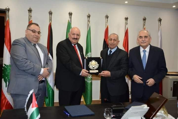 الاكاديمية العربية توقع مذكرة تفاهم للتعاون العلمي والاكاديمي مع جامعة الزرقاء من المملكة الأردنية الهاشمية