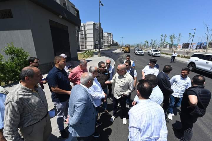 وزير الإسكان يختتم جولته بمدينة المنصورة لمتابعة العمل بالمشروعات السكنية