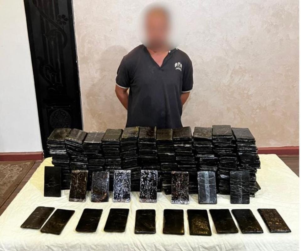 أمن الإسماعيلية يتمكن من ضبط عاطل وبحوزته 400طربة حشيش