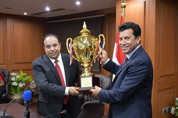 وزير الشباب الرياضة يكرّم منتخب مصر لتنس الطاولة