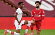 رسميًا.. إلغاء جلوس اللاعبين على الركبة قبل المباريات في الدوري الإنجليزي