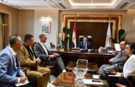 وزير الرياضة يلتقي رئيس الجامعة الكندية في مصر