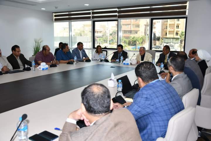 وزير الرياضة يبحث مع رئيس الاتحاد الدولى آخر الاستعدادات لبطولة العالم للكراسي المتحركة لكرة اليد