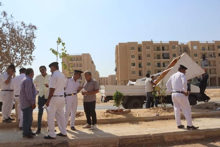 وزير الإسكان يُصدر قرارين لإزالة مخالفات البناء والتعديات و غلق وتشميع لأنشطة مخالفة 