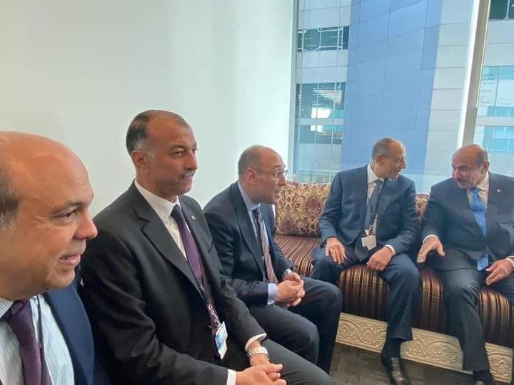 وزير الطيران يلتقى وزير المواصلات القطري لتعزيز التعاون المشترك بين البلدين فى مجال النقل الجوى
