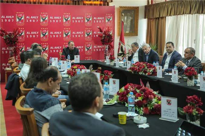 الكشف عن التشكيل الجديد لشركة الكرة بالاهلي