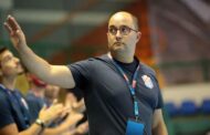 الأهلي يقرر إقالة مدرب فريق اليد ويبحث عن بديل أجنبي