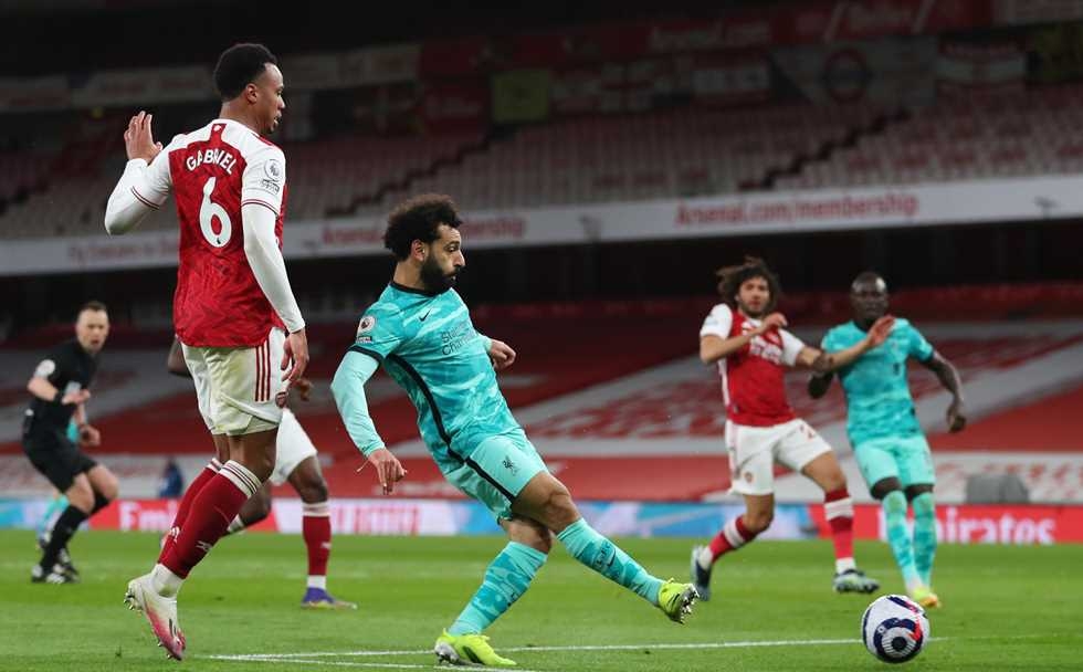 صلاح ونونيز يقودان هجوم ليفربول أمام الأرسنال في الدوري الانجليزي