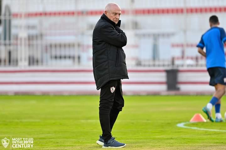 فيريرا يقود مران الفريق الأول بعد عوده من البرتغال 