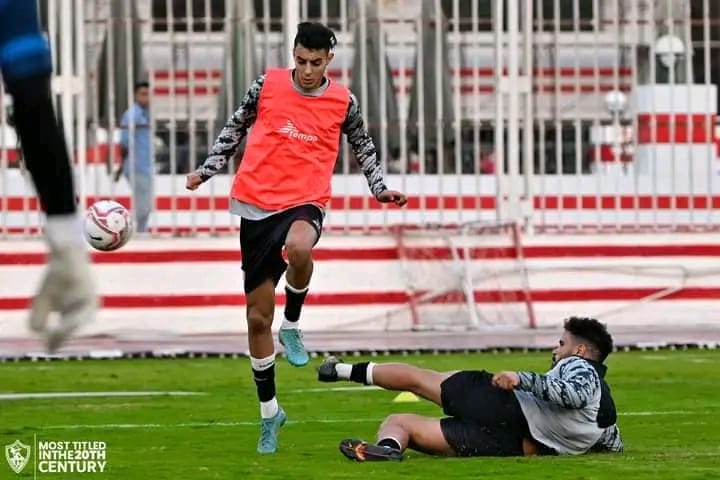 سبب غياب نجم الفريق عن قائمة الزمالك أمام المصري البورسعيدي اليوم 