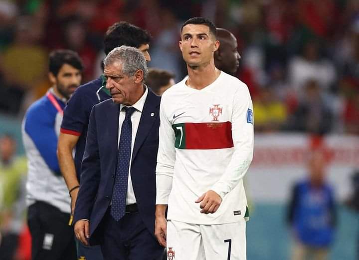 رحيل سانتوس مدرب البرتغال على خلفية الخروج من كأس العالم