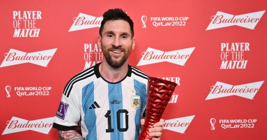 كالعادة.. ميسي أفضل لاعب في مباراة الأرجنتين وهولندا بالدور ربع النهائي 