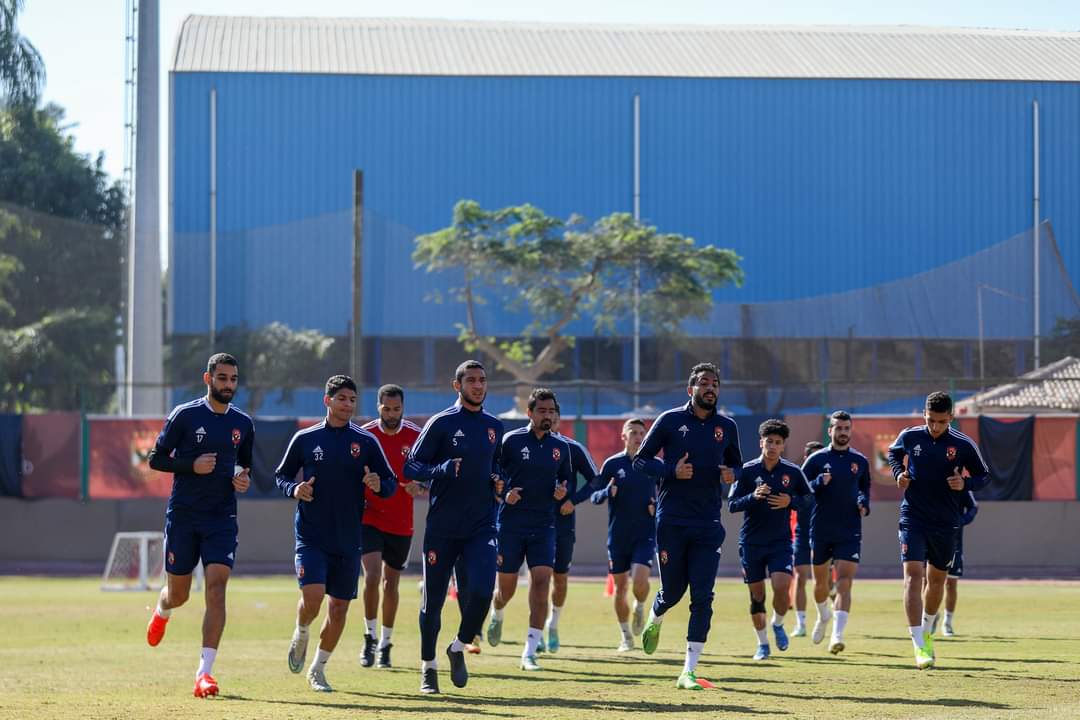 الأهلي ينهي مرانه الصباحي استعدادا لموقعة بيراميدز بالدوري