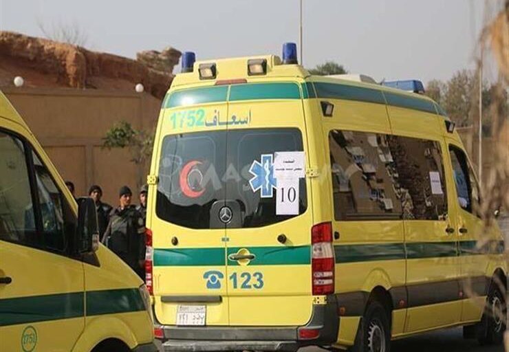 إصابة 6 أشخاص إثر وقوع حادث انقلاب ميكروباص بأسوان