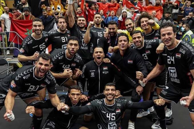عاجل.. الإتحاد الدولي لكرة اليد يعلن إصابة أحد لاعبي المنتخب المصري بفيروس كورونا