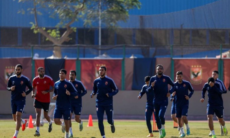 الأهلي يفقد جهود 7 لاعبين في مباراة القمة أمام الزمالك بالدوري