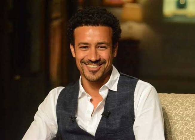 أحمد داود مقدم برامج لأول مرة مع الكونتينر.. تعرف