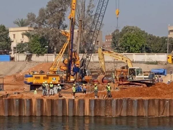 وزير الري يتابع الموقف التنفيذي لمشروع مجموعة قناطر ديروط الجديدة
