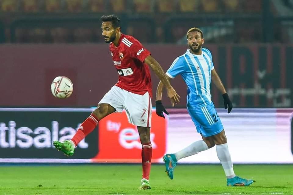 الأهلي يسقط في كمين الداخلية بالتعادل الإيجابي بالدوري
