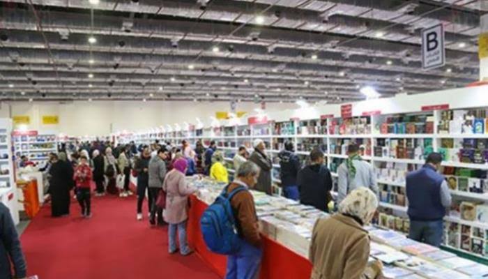 المشكلة التي يعاني منها الناشر ويدفع ثمنها القارئ للكتب