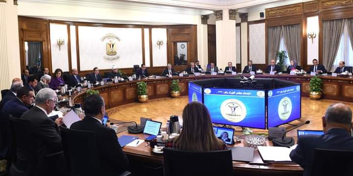وافق مجلس الوزراء خلال اجتماع اليوم على قرارات ابرزها تخصيص قطع اراضي مملوكة للدولة ملكية خاصة