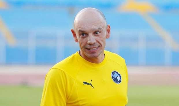 الزمالك يفاوض تاكيس جونياس لتدريب الفريق 