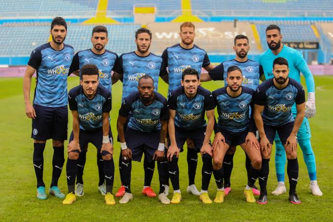 مصر للطيران تمنح طائرة الأحلام لنقل بعثة بيراميدز للمشاركة في كأس الكونفدرالية