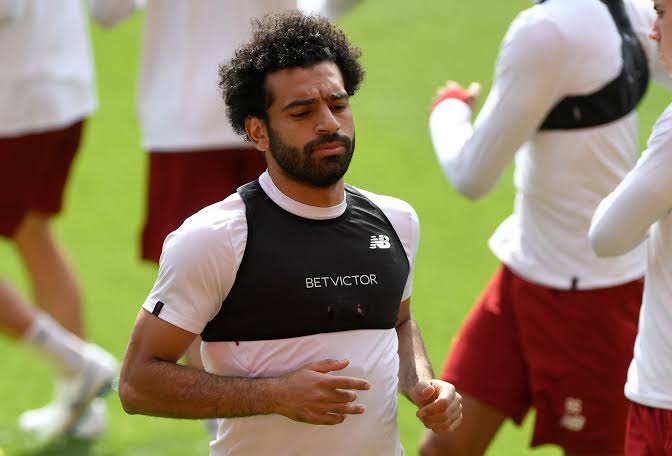 صلاح يقود تدريبات ليفربول استعداداً لمانشيستر سيتي بالدوري 