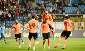 فاركو يفوز على المقاولون العرب بثانية مقابل هدف بالدوري