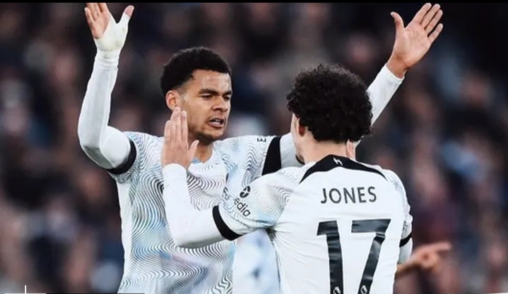 ليفربول يهزم وست هام بثنائية بالدوري الانجليزي