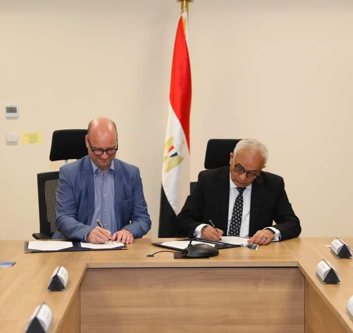 وزير التربية والتعليم يوقع بروتوكول تعاون مع 
