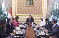 رئيس الوزراء يلتقى رئيس مجلس إدارة شركة أبوظبي القابضة لبحث الفرص الاستثمارية