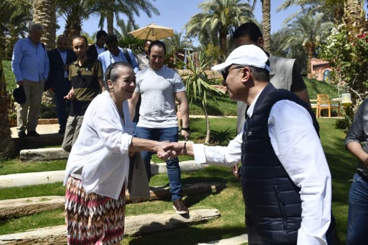 محافظ الفيوم يستقبل الأميرة 
