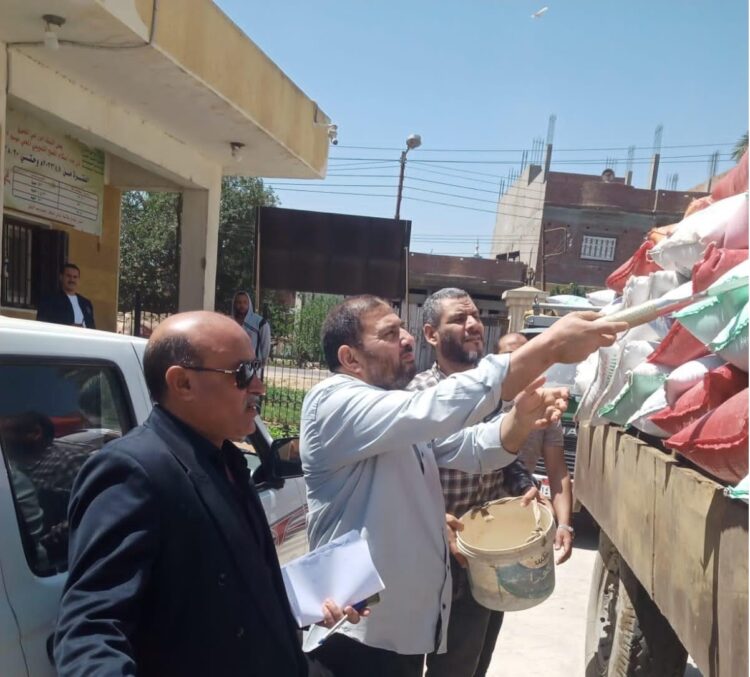 محافظ كفر الشيخ : توريد  113486 طن و 58 كجم قمح ل22 موقعاً