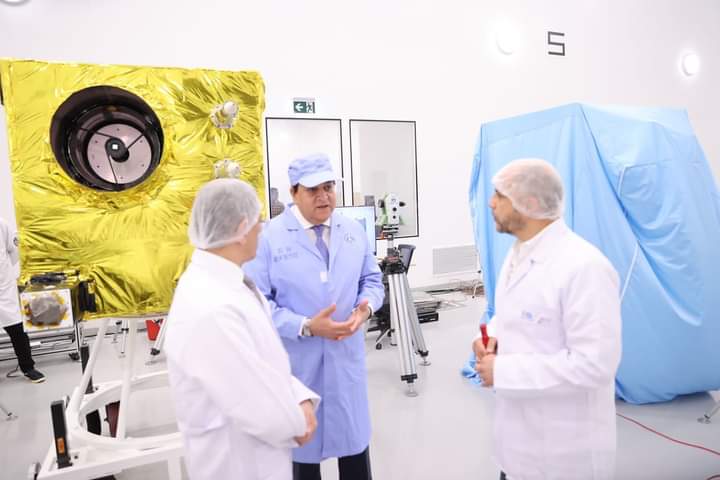 وزير الصحة يقوم بزيارة لـ«وكالة الفضاء المصرية»لبحث آفاق التعاون من علوم الفضاء في المجال الصحي
