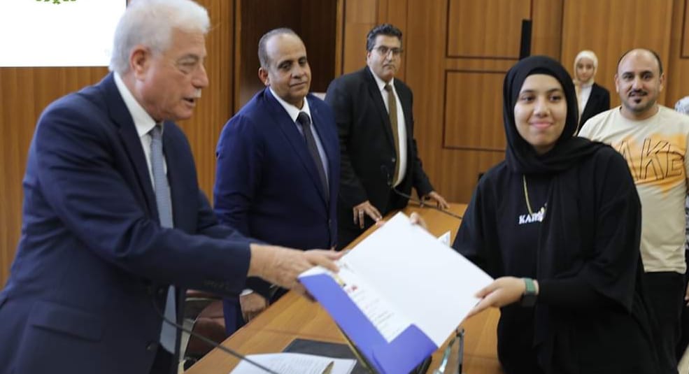 محافظ جنوب سيناء يكرم أوائل الشهادة الإعدادية العامة