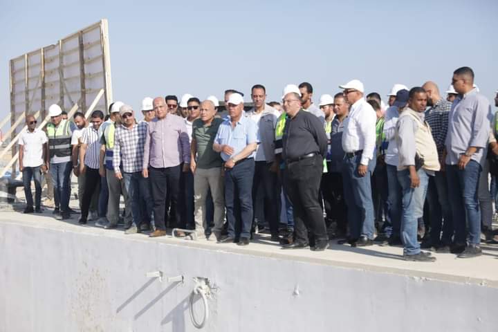 وزير النقل يتفقد مشروع استكمال تطوير ميناء السخنة