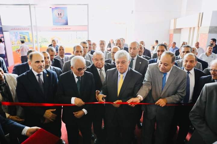 افتتاح المعرض التعليمي لمؤسسة أخبار اليوم للجامعات والمعاهد