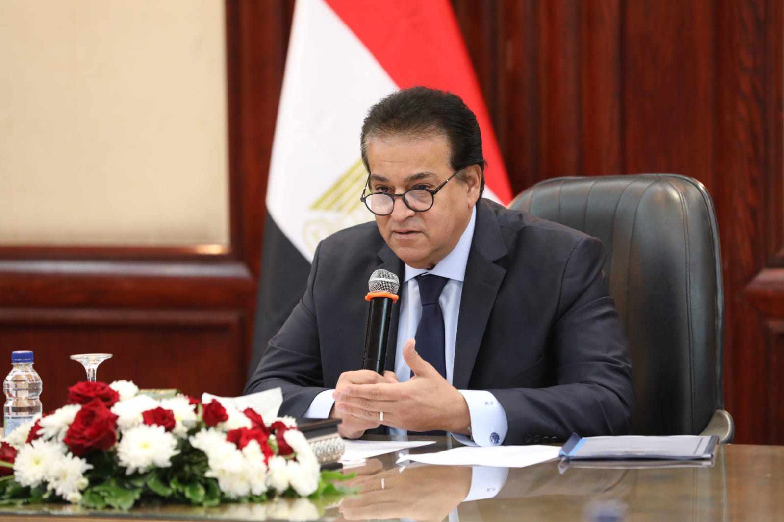 متحور كورونا جديد بأمريكا، ووزير الصحة يذكر عدم وجود أي إصابة بمصر
