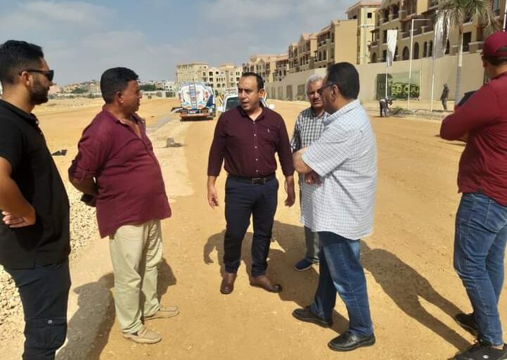 وزير الإسكان يتابع خطط تطوير غرب رأس الحكمة ومشروعات الأراضي البديلة