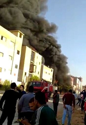 بالقرب من سور نادي بلدية المحلة.. الحماية المدنية تسيطر على حريق اندلع أعلى سطح فندق بالغربية