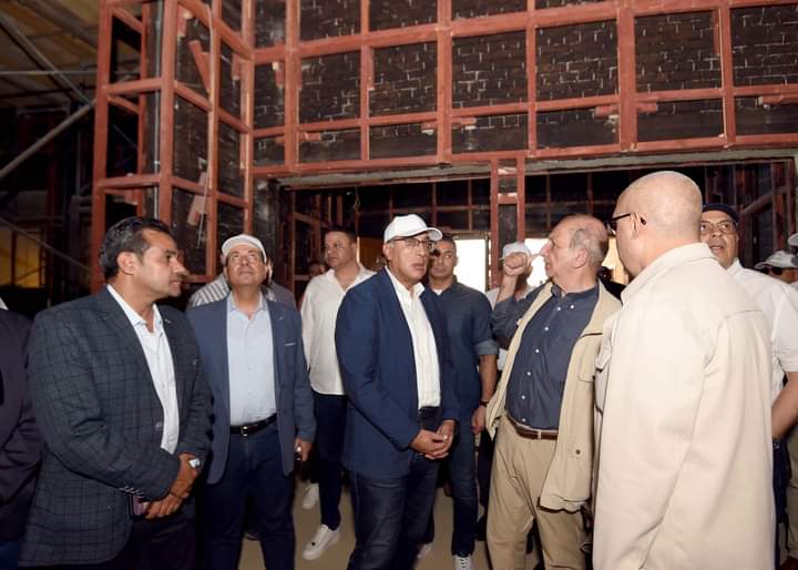 رئيس الوزراء يتفقد مشروع إنشاء ساحة ومبنى السلام بسانت كاترين