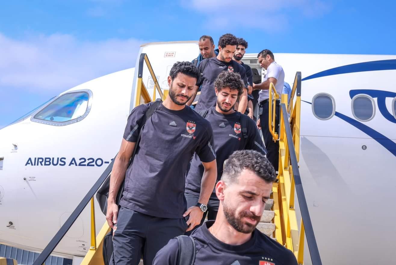 بيبو يفجر مفاجأة بشأن عودة الرباعي من معسكر المنتخب لصفوف الأهلي