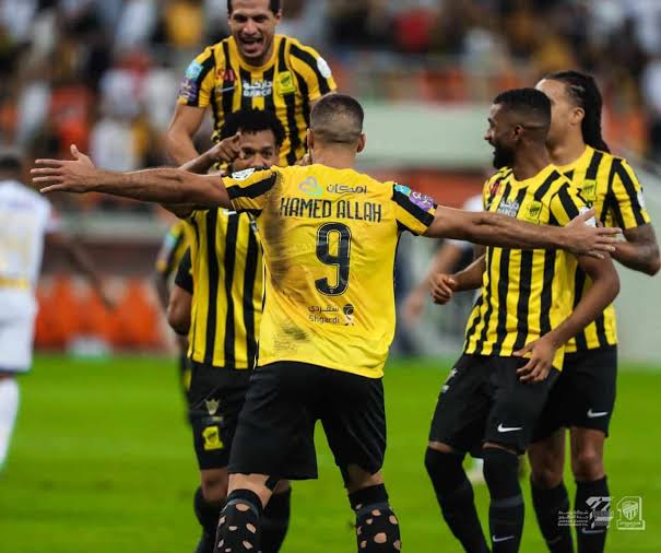 رسميًا.. اتحاد جدة يجدد عقد الظهير الأيسر