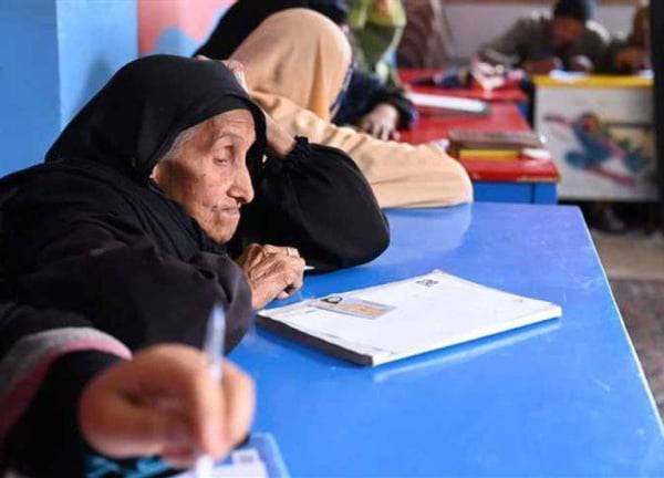 جوائز ومنح .. مبادرة 