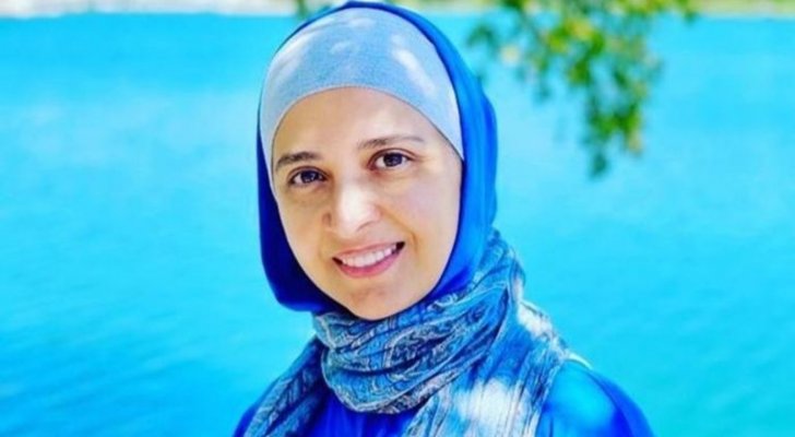 أحدث ظهور للممثلة المعتزلة حنان ترك برفقة زوجها.. تعرف