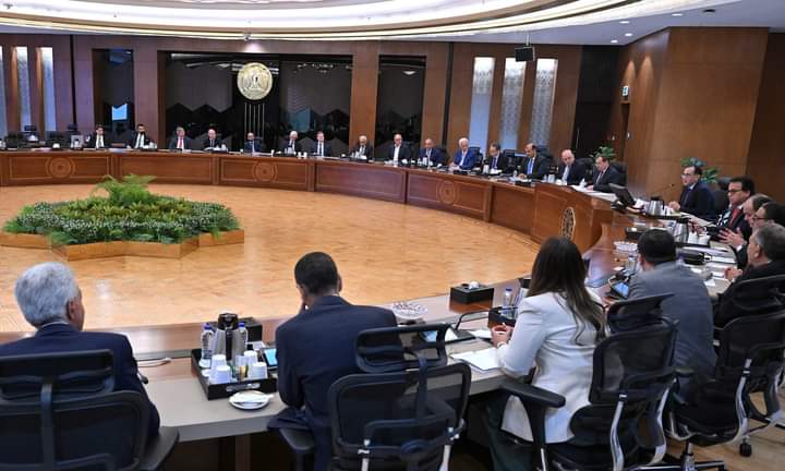 رئيس الوزراء يلتقي وفد ألماني من 15 شركة لاستعراض فرص الاستثمار
